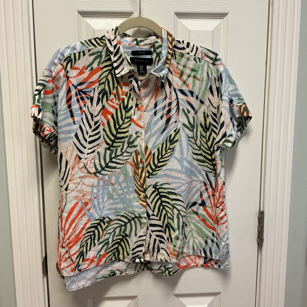 Tahari 100% Linen Top SZ M Tropical Hawaiian Button Up Blouse Beach Summer Vaca